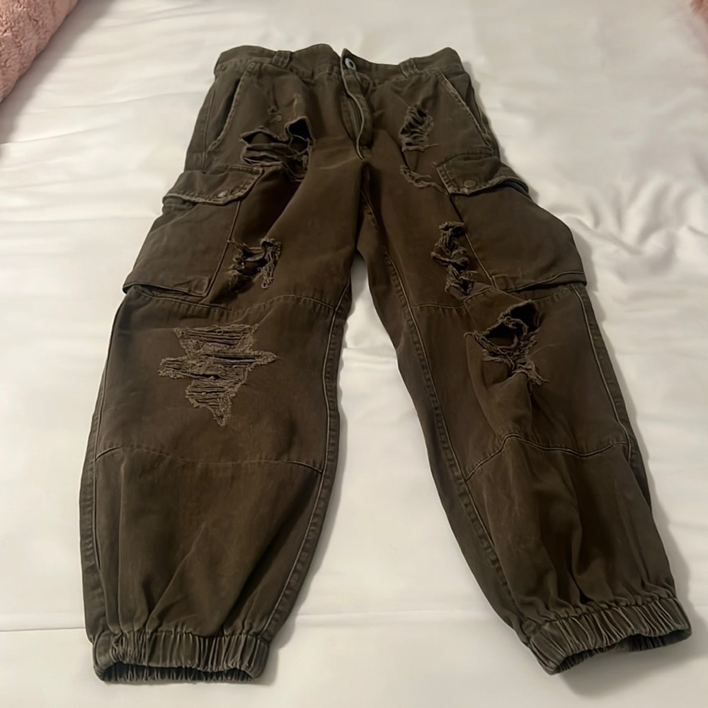 Carmar Size 8 distressed army green jeans